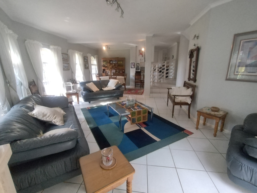 4 Bedroom Property for Sale in Wavecrest Eastern Cape